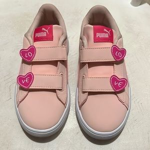 Girls Puma sneakers